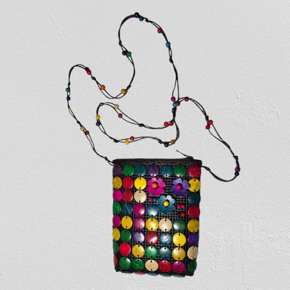 Vibrant Y2K Boho Coconut Shell Disc Flower Crossbody Bag